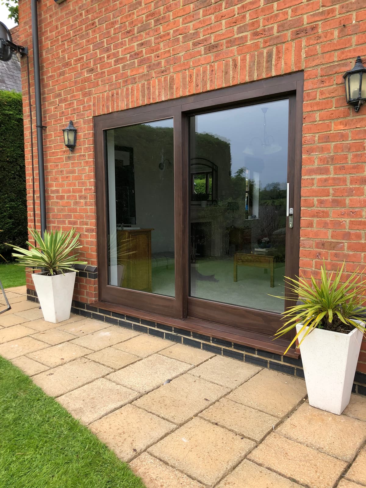 Sliding Doors
Manufactured from Accoya
HS Portal SCV Sliding system image